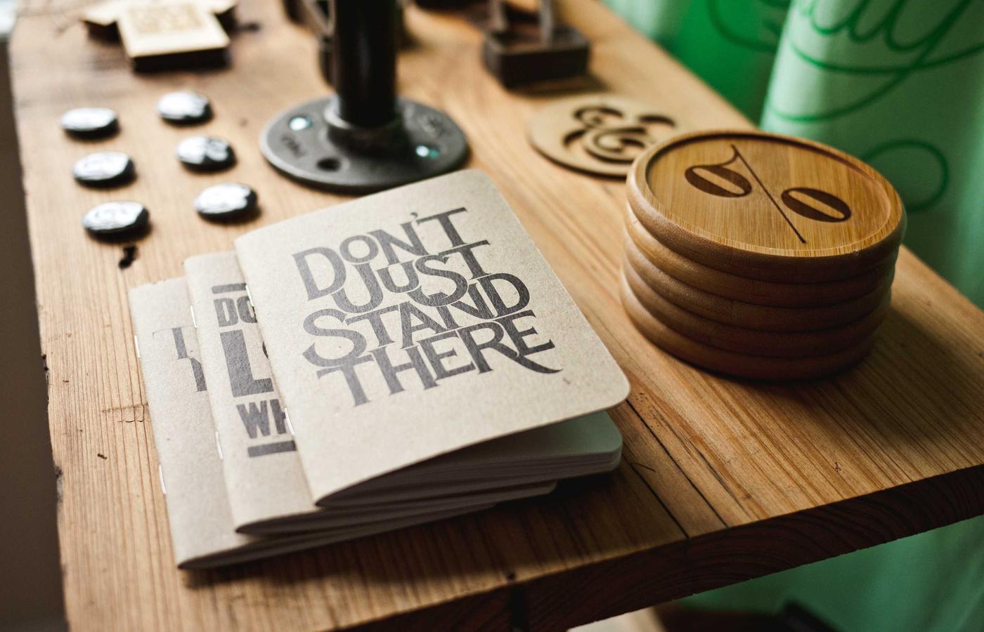 Pfeile, die Veränderung und Richtung symbolisieren